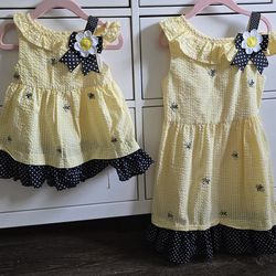 New Daisies Girl's Toddler Yellow Gingham Searsucker Bumble Bee Dress 6T&12Mon