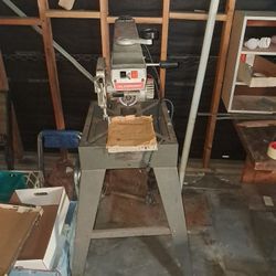 Saw With Leg Stand