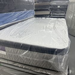 TWIN SIZE PILLOW TOP MATTRESS & BOX SPRING BED SET