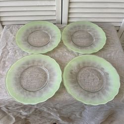 Princess House Cottage Tulip Green Frosted Glass Plates Set of 4 Scalloped 9”