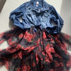 Girls dress excellent condition  Size 10 Years 