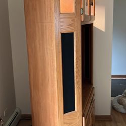 Solid Oak Corner Unit With Light