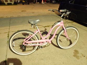Schwinn Cruiser aluminum quality light bike
