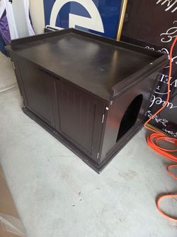 Dark Brown Wooden Cat Litter Box Enclosure