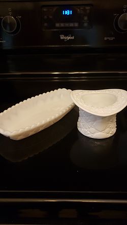 Two Pieces Vintage Milk Glass