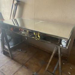 Mirror Desk