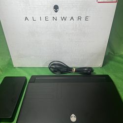 Alienware M15 R3 15.6" Laptop | i7-10750H, 16GB, 512GB SSD, RTX2070Super,300Hz