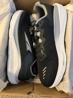 M Paradigm 8 Wide