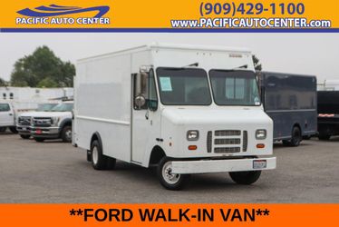 2013 Ford E-450 Stripped