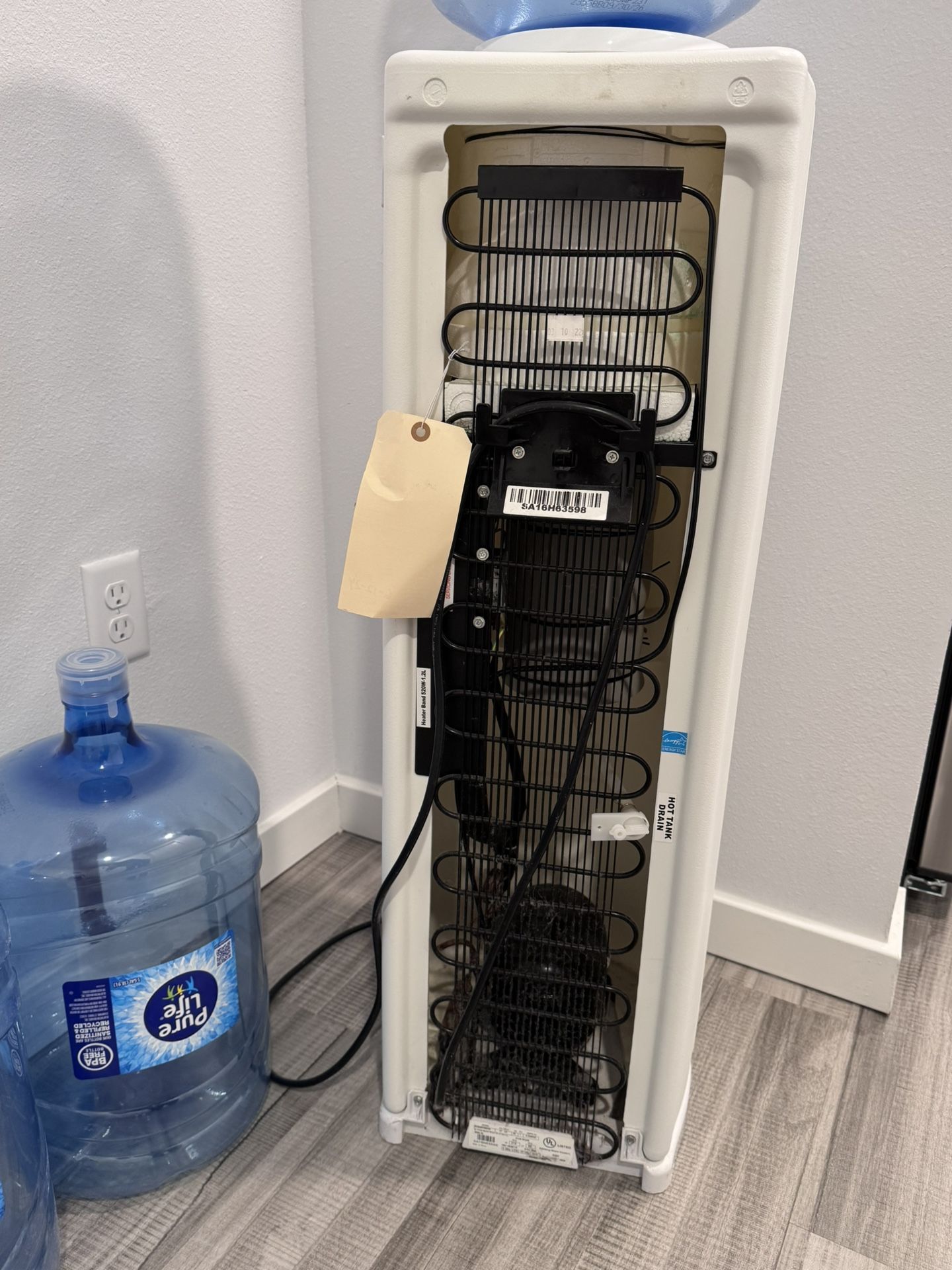 Nestle Hot&Cold Water Top Loading Dispenser, 5 Gallons