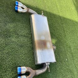 Génesis Coupe Stock Muffler