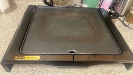 Foldaway griddle