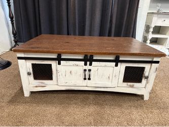 Farm house style coffee table