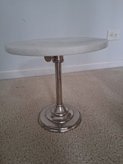 Ceramic adjustable cake stand