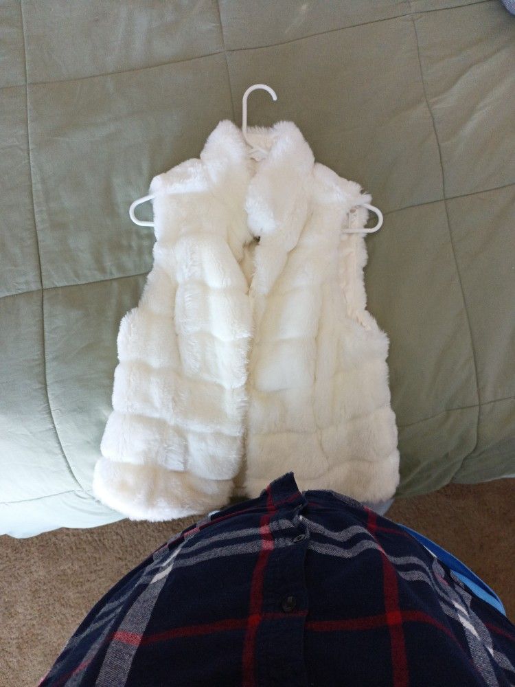 Faux Furr White House Black Market Vest