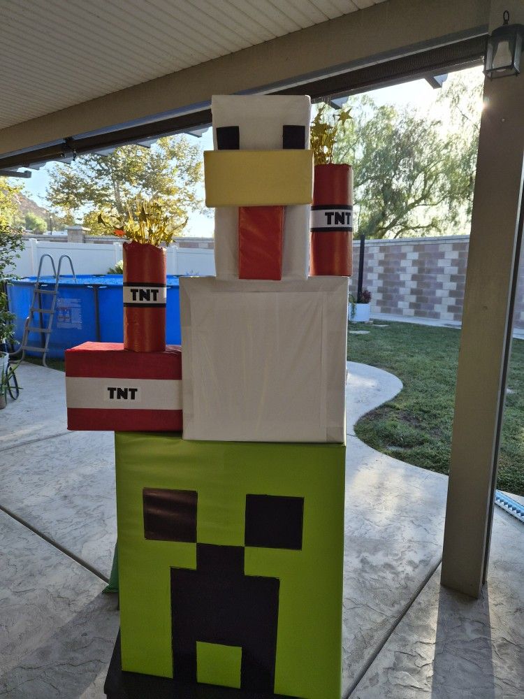 Mind Craft Party Props