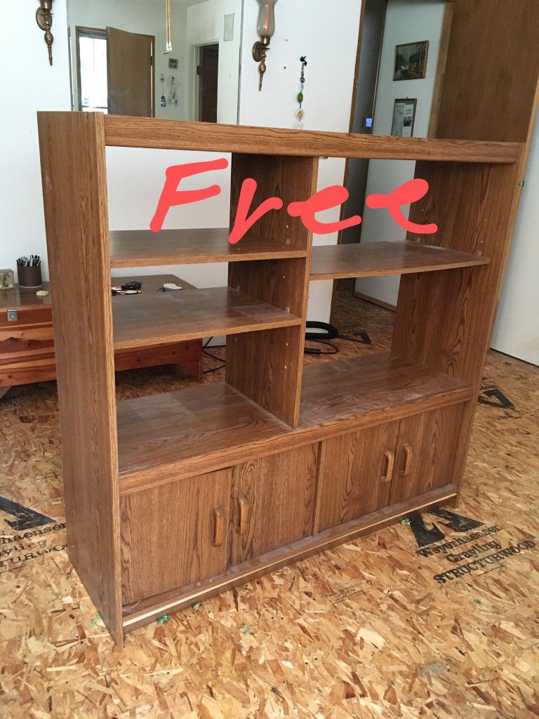 Free Cabinets/Bookcase/ Display
