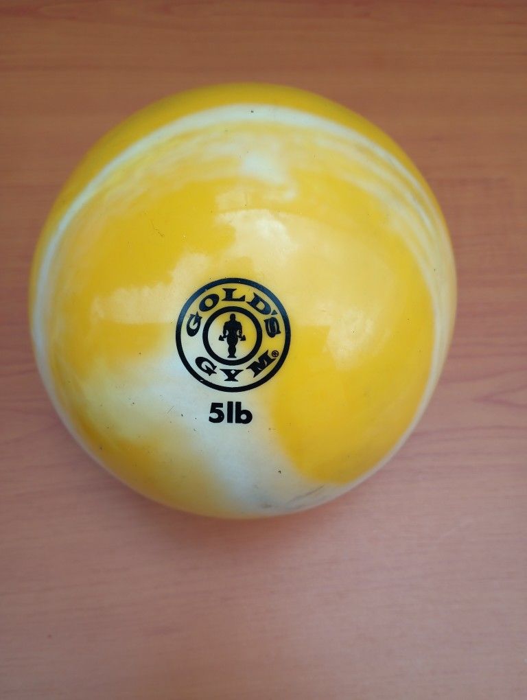 Gold's Gym 5lb Yellow Soft Medicine Ball