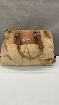 Coach purse. Item No 455 (Shopgoodwill)