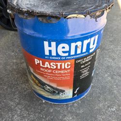 Henry Plastic Roof Cement
