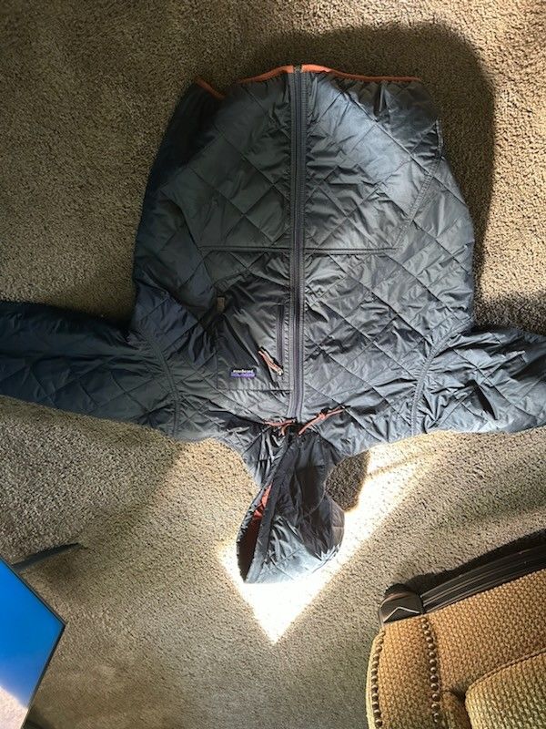 Patagonia Diamond Quilted Insulated Bomber Hoodie - Men's XL 
