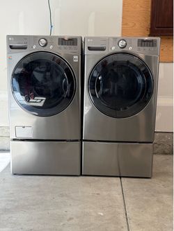 LG XL capacity 4.5 cuft washer and 7.4 cuft electric dryer.