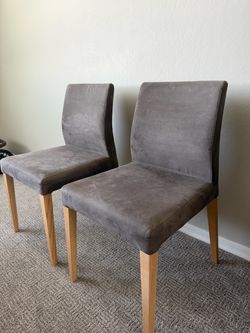 2 Chairs