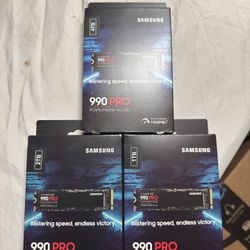 Samsung.990 Pro SSD   New. Sealed 