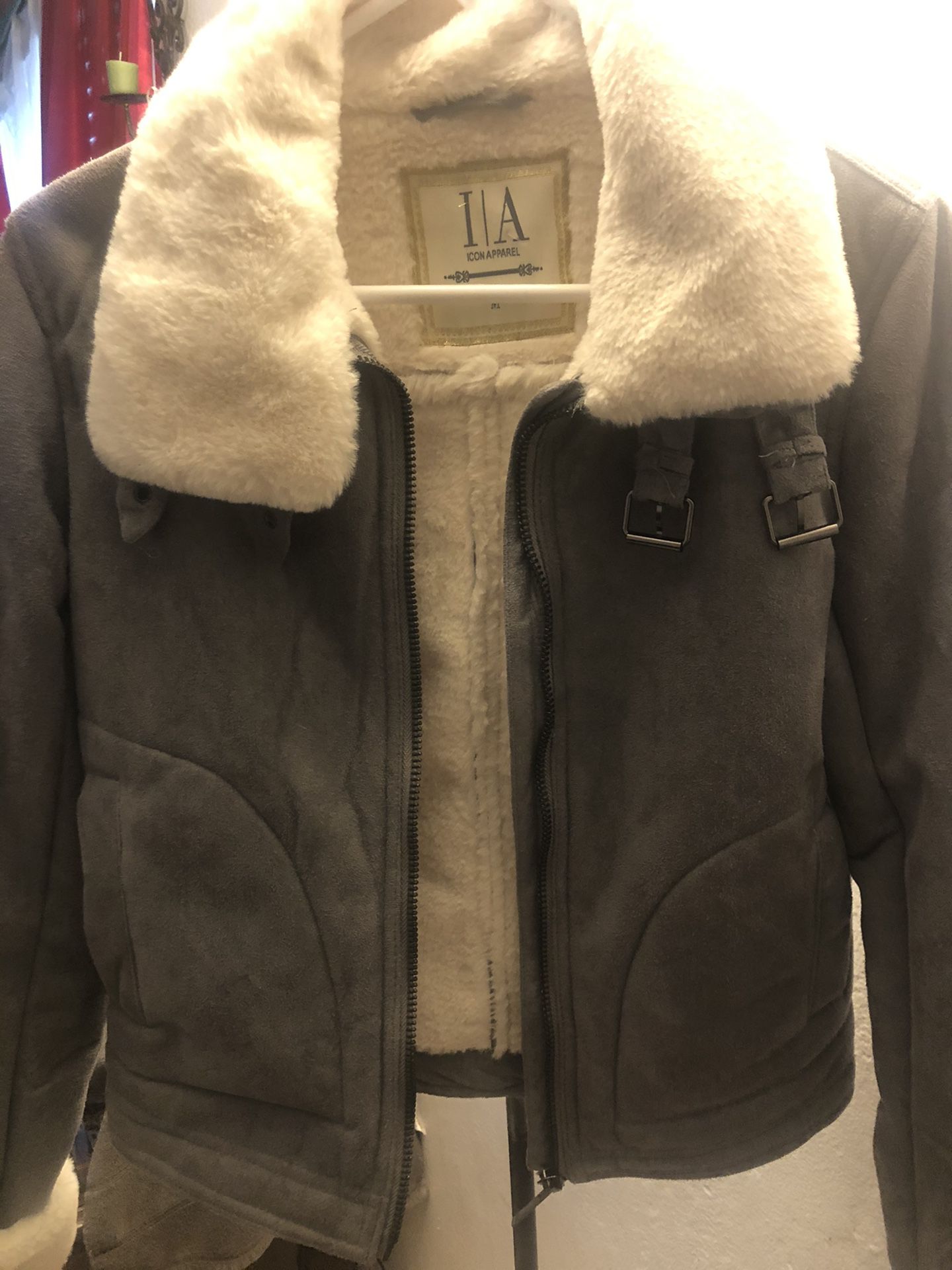NWT Icon Apparel Gray Jacket, faux fur Size M Women’s 