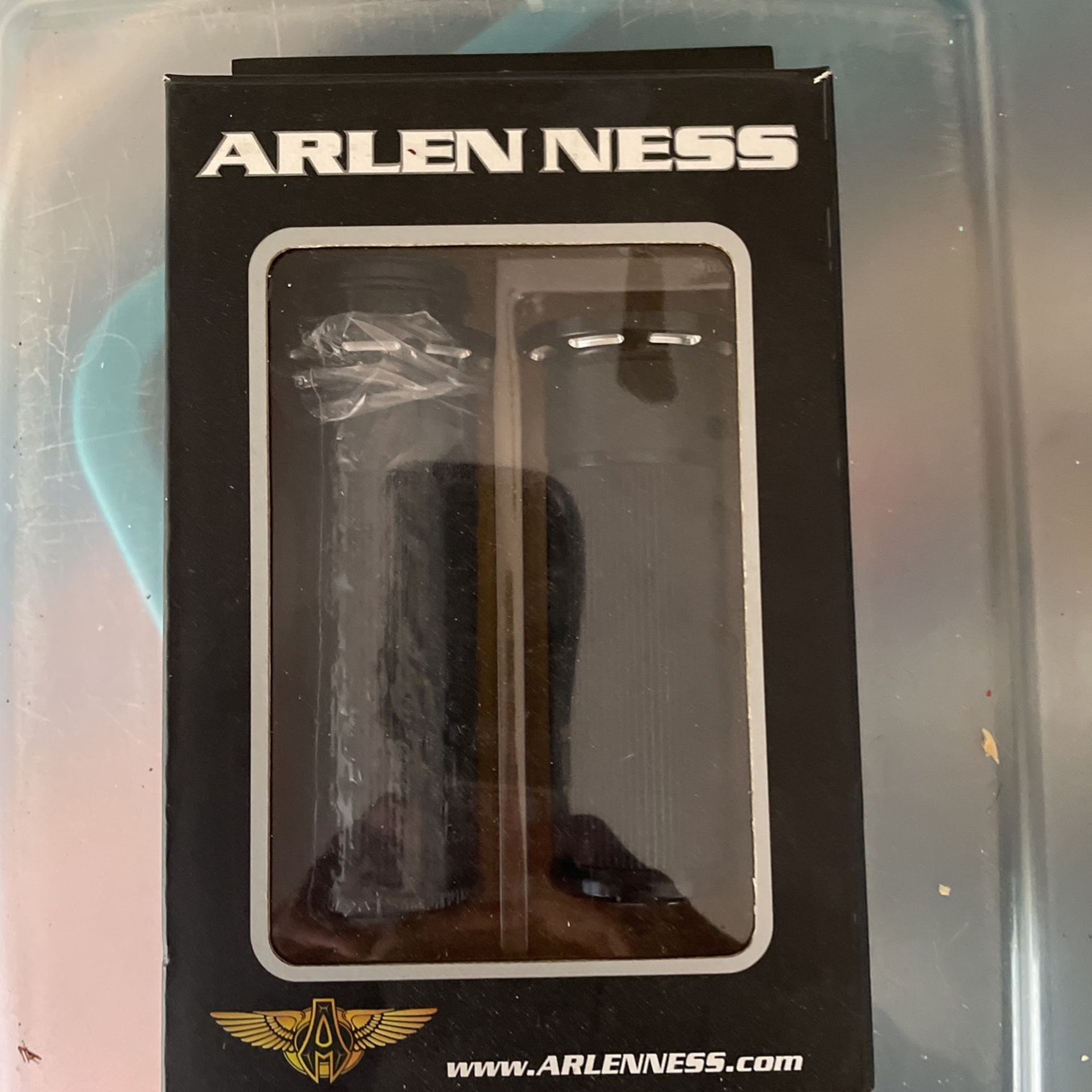 Photo Arlen Ness Track Grips