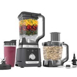 Ninja Deluxe Kitchen System, 1600 Watts, Auto-iQ Technology, 2.6L Pitcher, 2.1L Food Processor, 710ml Single-Serve Cup, 7 Preset Programs=Q5-339