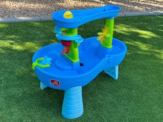 Step2 Shower Splash Toddler Kids WaterTable