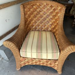 Beautiful vintage 1980s chair. Big Daddy Collection by Palecek