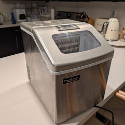 Paradise Grills Clear Ice Maker - LIKE NEW