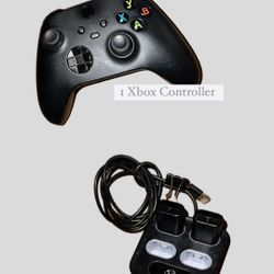 Xbox Controller W/ Battery Charger. 