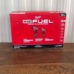 Milwaukee M12 FUEL 12-Volt Lithium-Ion Brushless Cordless Hammer Drill and Impact Driver Combo Kit w/2 Batteries and Bag (2-Tool)