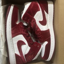 Brand New Women’s Shoes