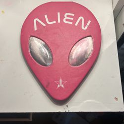Alien Jeffree Star Makeup Palette 