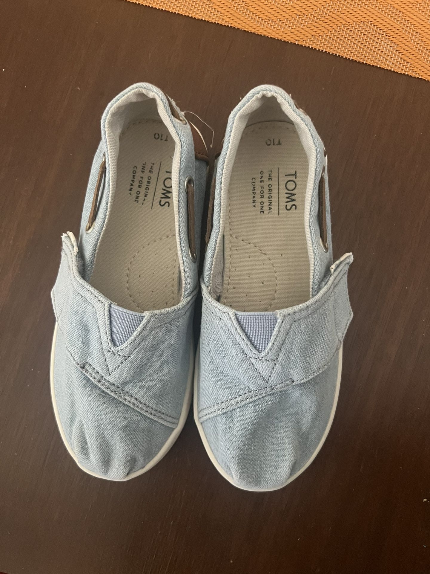 Little Girls Toms