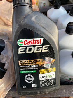Castrol Oil 5W-30 quarts