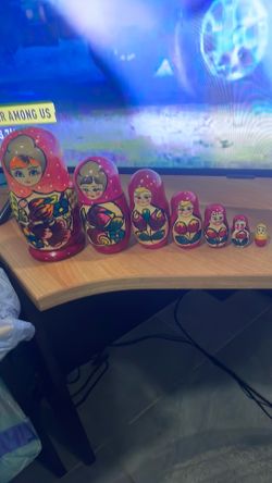 Matryoshka nesting dolls