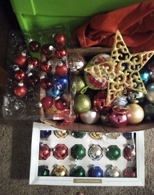 Am Here Too Sell My Christmas Three At Cheap Price If You Intrested Text Me347ffg391uug7927
