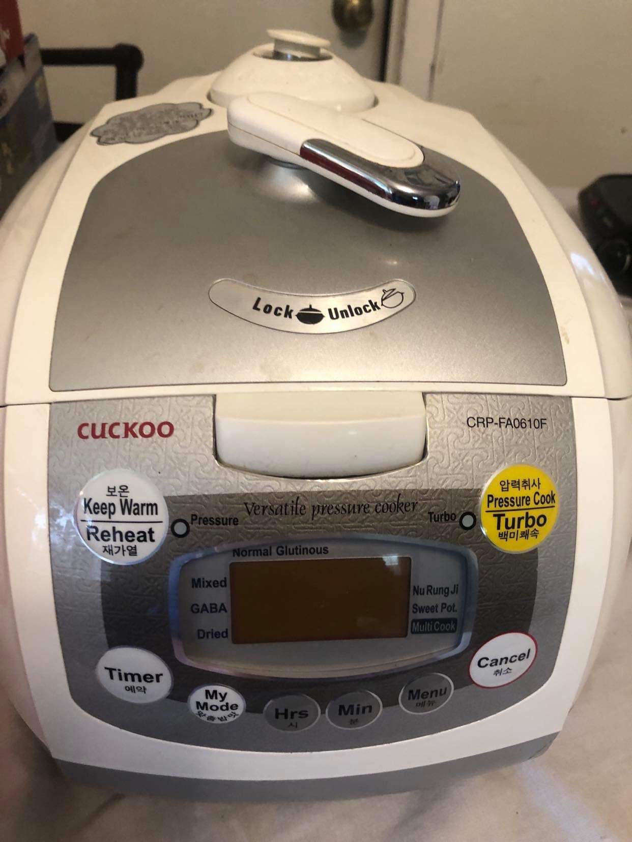 Deni 9100 Combo Cooker Deep Fryer Steamer Rice Cooker Slow Cooker All In  One ($15) for Sale in New Port Richey, FL - OfferUp