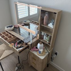 NEW VANITY IN BOX FOR SALE- Let’s Negotiate!