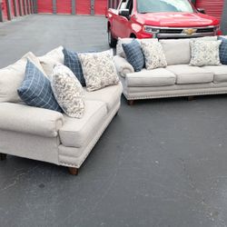 Sofa & Loveseat Set 
