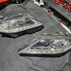 Lexus RX350 OEM HID Headlights Set