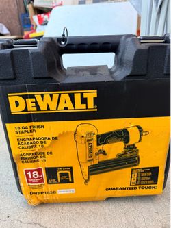DEWALT 18-Gauge Pneumatic Brad Nailer