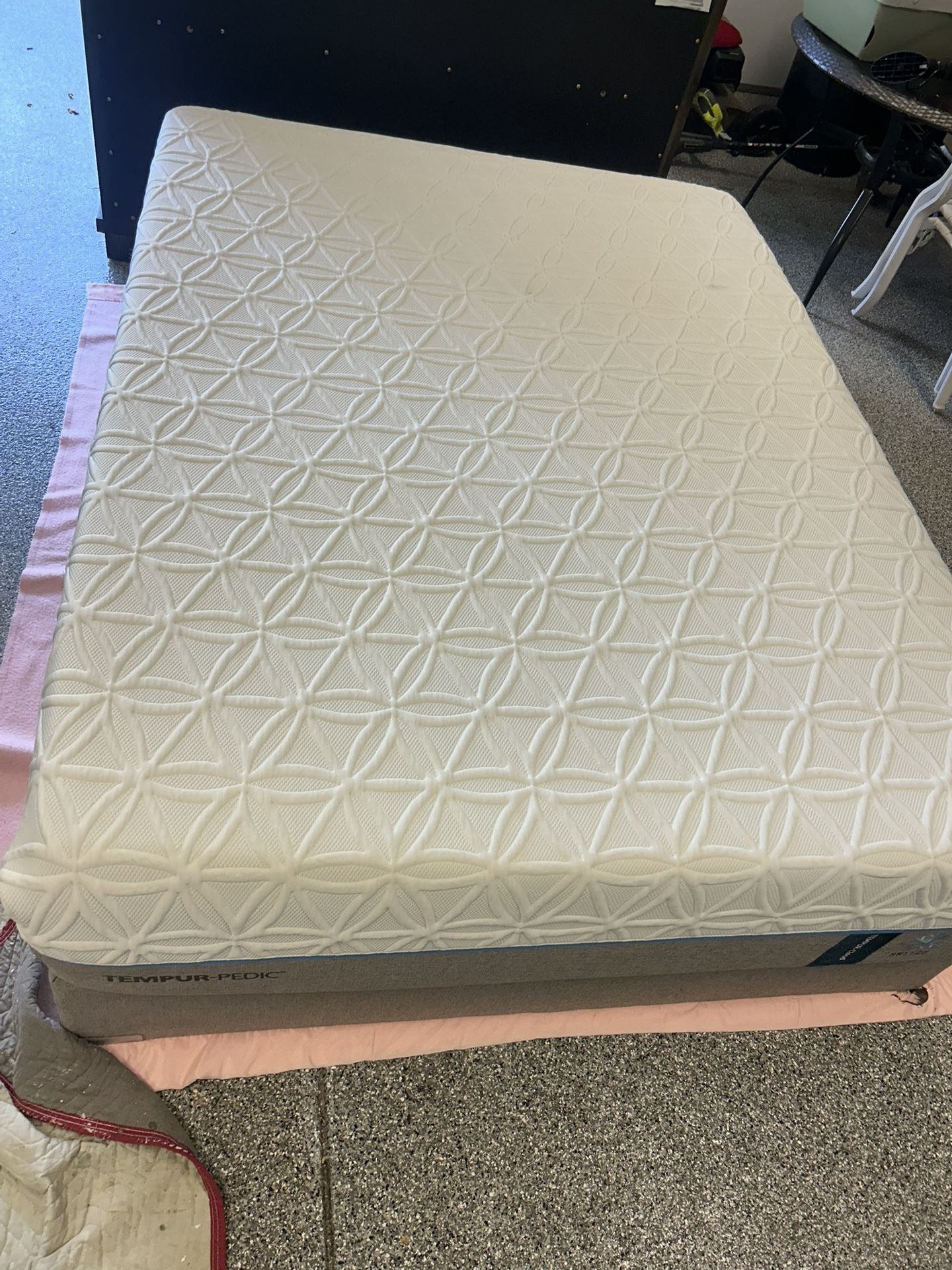 Queen Size Tempur Pedic Queen Size Memory Foam Mattress