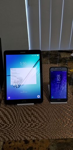 Cellphone and tablet stand