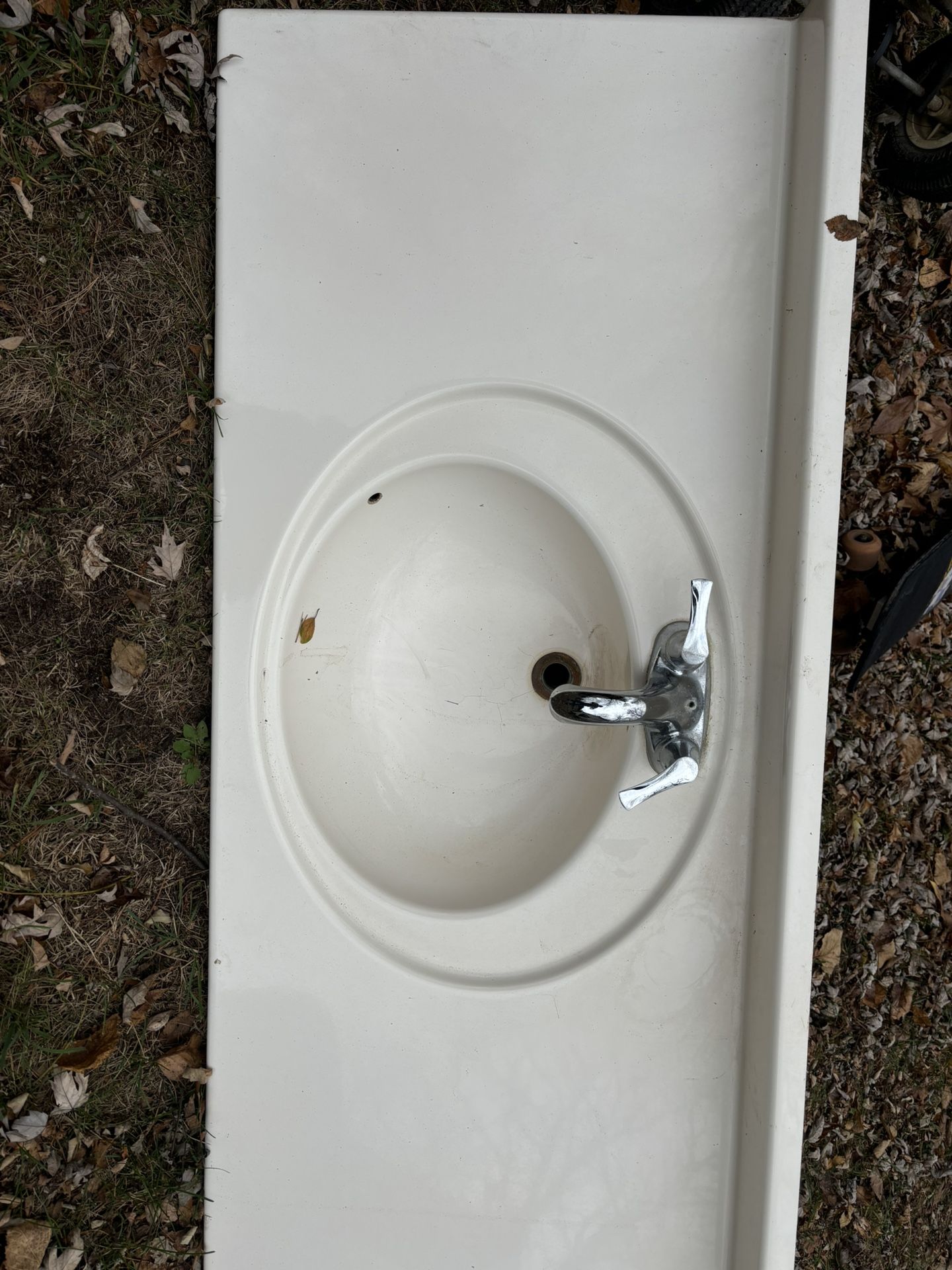 Sink. Bathroom With Faucet 49x22